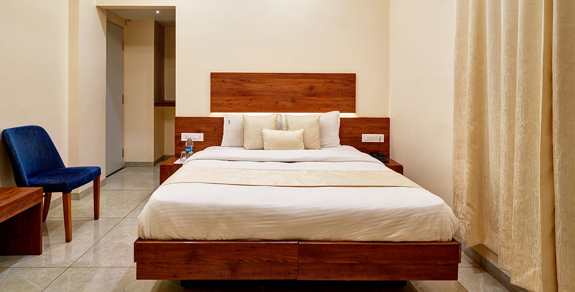 Executive Room near Bus Stand Kolhapur