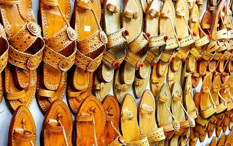 Kolhapuri Handicrafts & Chappal Market